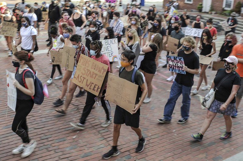 More than 100 protestors march through Salem, demand police defunding